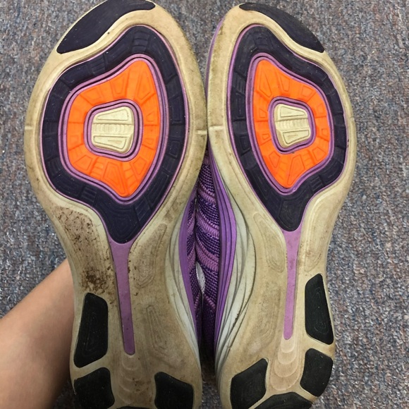 Nike Running Shoes - Picture 5 of 6